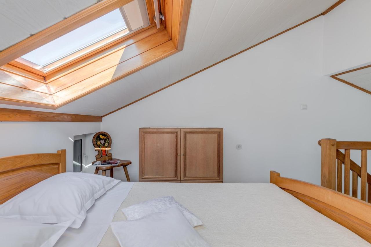 Apartmán Beachfront Milan, With Balcony Split