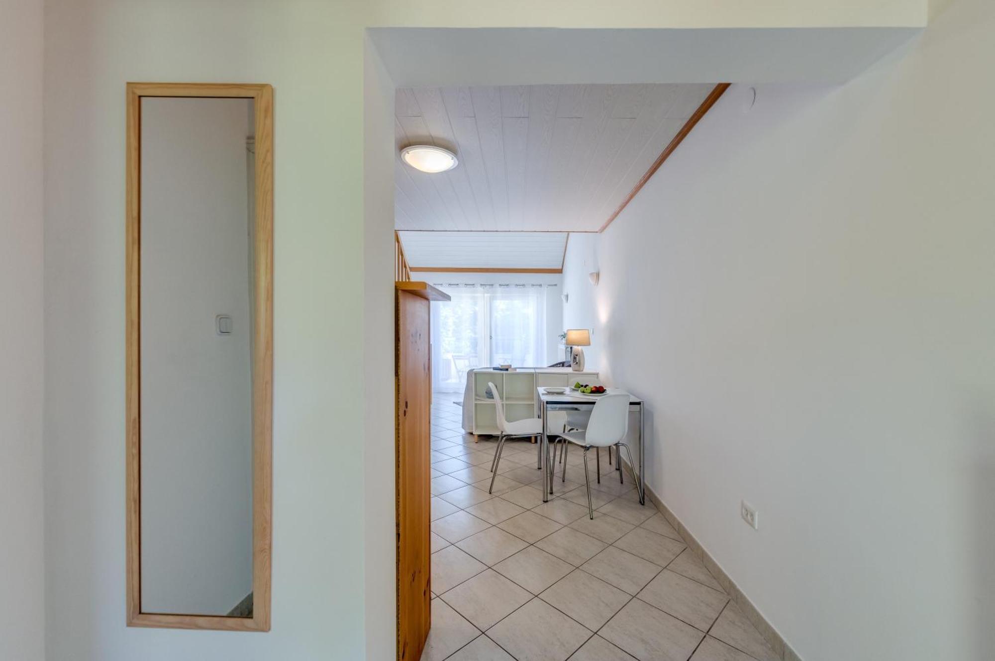 Apartmán Beachfront Milan, With Balcony